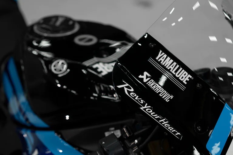 YAMALUBE สุดยอดน้ำมันเครื่องสนับสนุนแฟคทอรี่ทีมลงแข่งในภายใต้สังกัด YAMALUBE YART YAMAHA EWC Official Team ลุยศีกเวิลด์เอ็นดูรานซ์